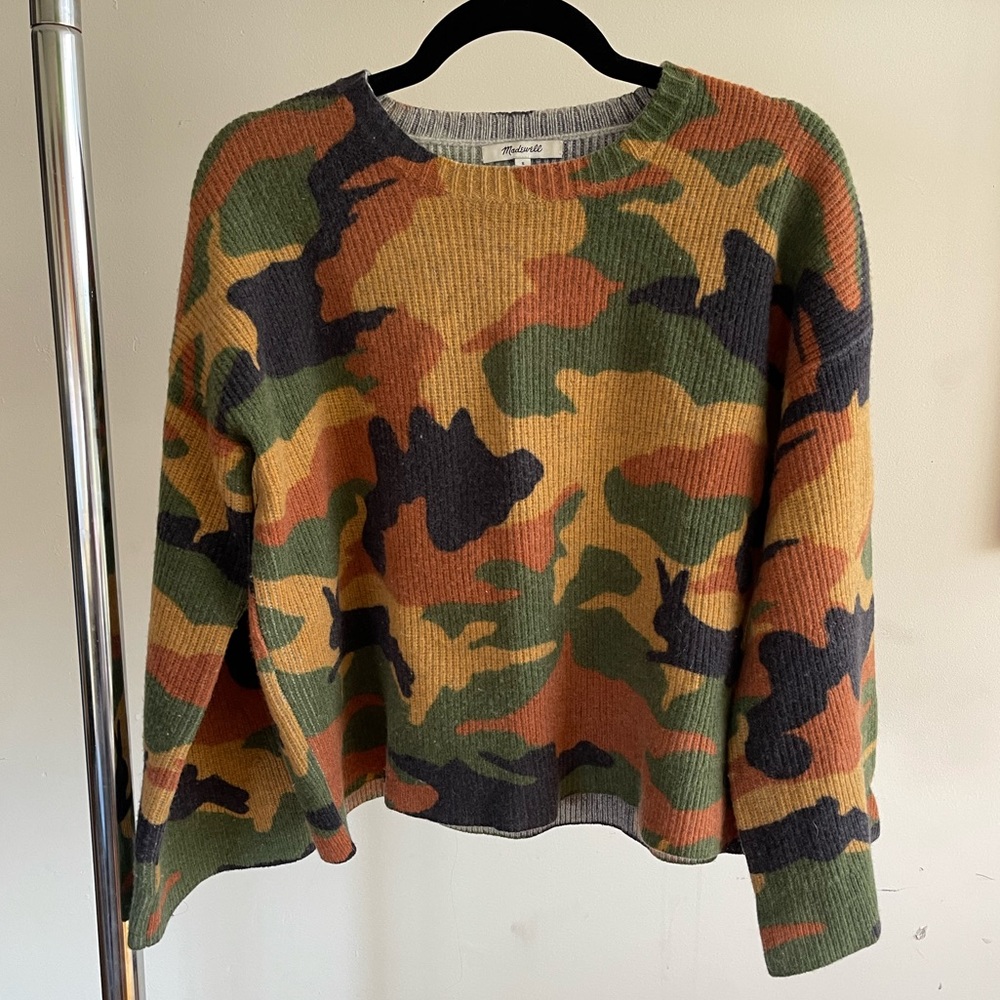 Madewell camouflage sweater. Size S. Very good condition.